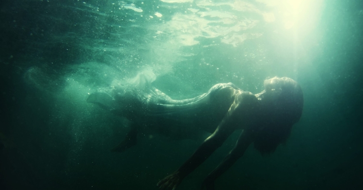 Évolue à un tel point qu&#039;ils doivent réapprendre à te connaître.