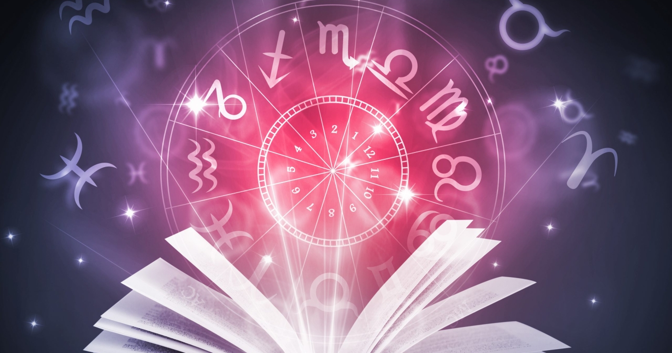 Votre Astrologie 2025 : Les résolutions à Prendre pour une Année de Succès