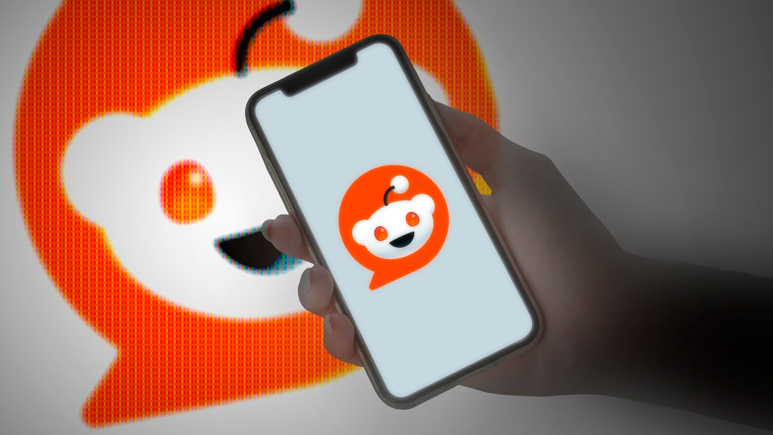 Une Expérience Menée dans l’Ombre : 1 700 Messages Postés par des Bots