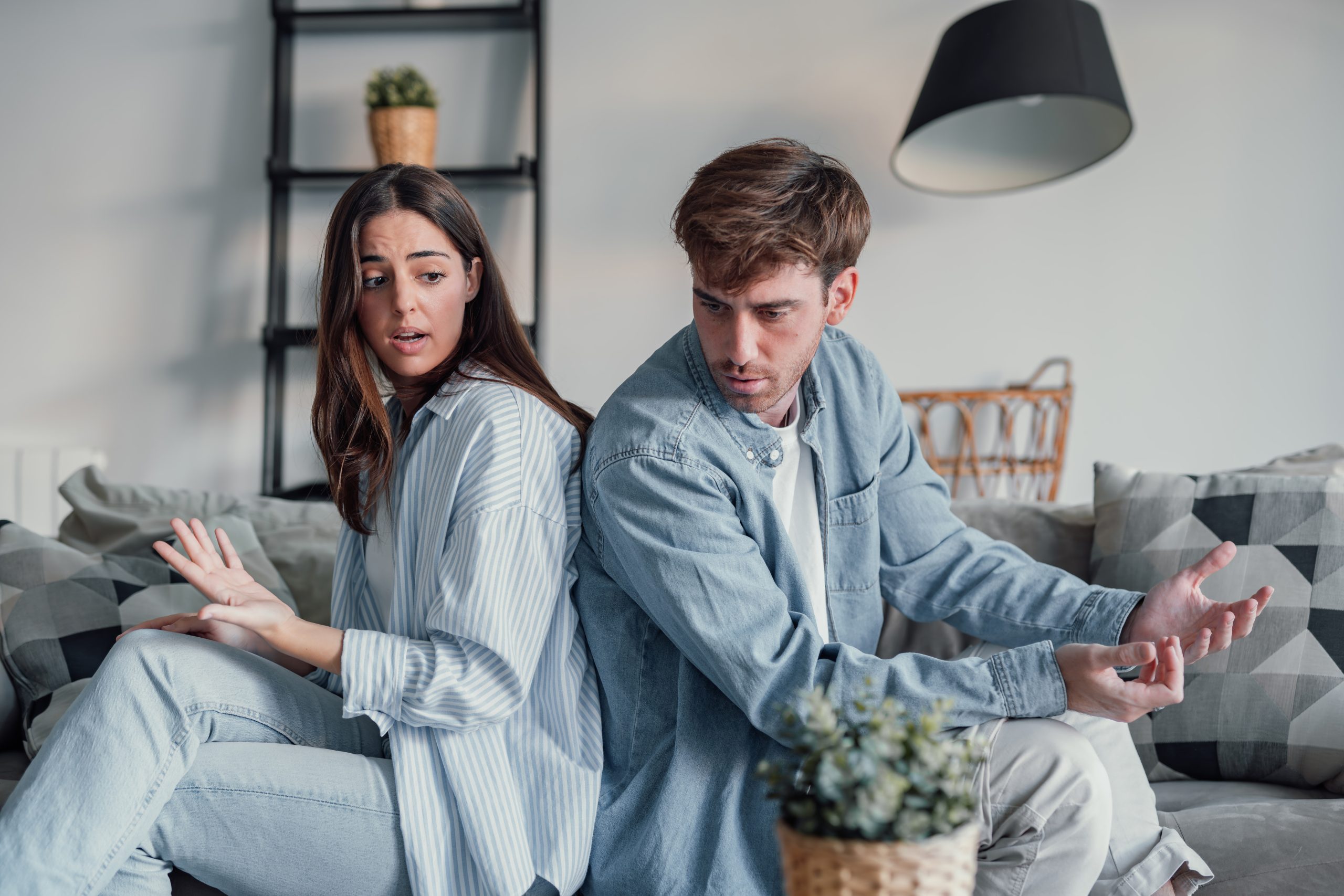 9 Drapeaux Rouges Qui Vous Aideront à Savoir Si Vous Êtes en Relation avec un Homme Narcissique