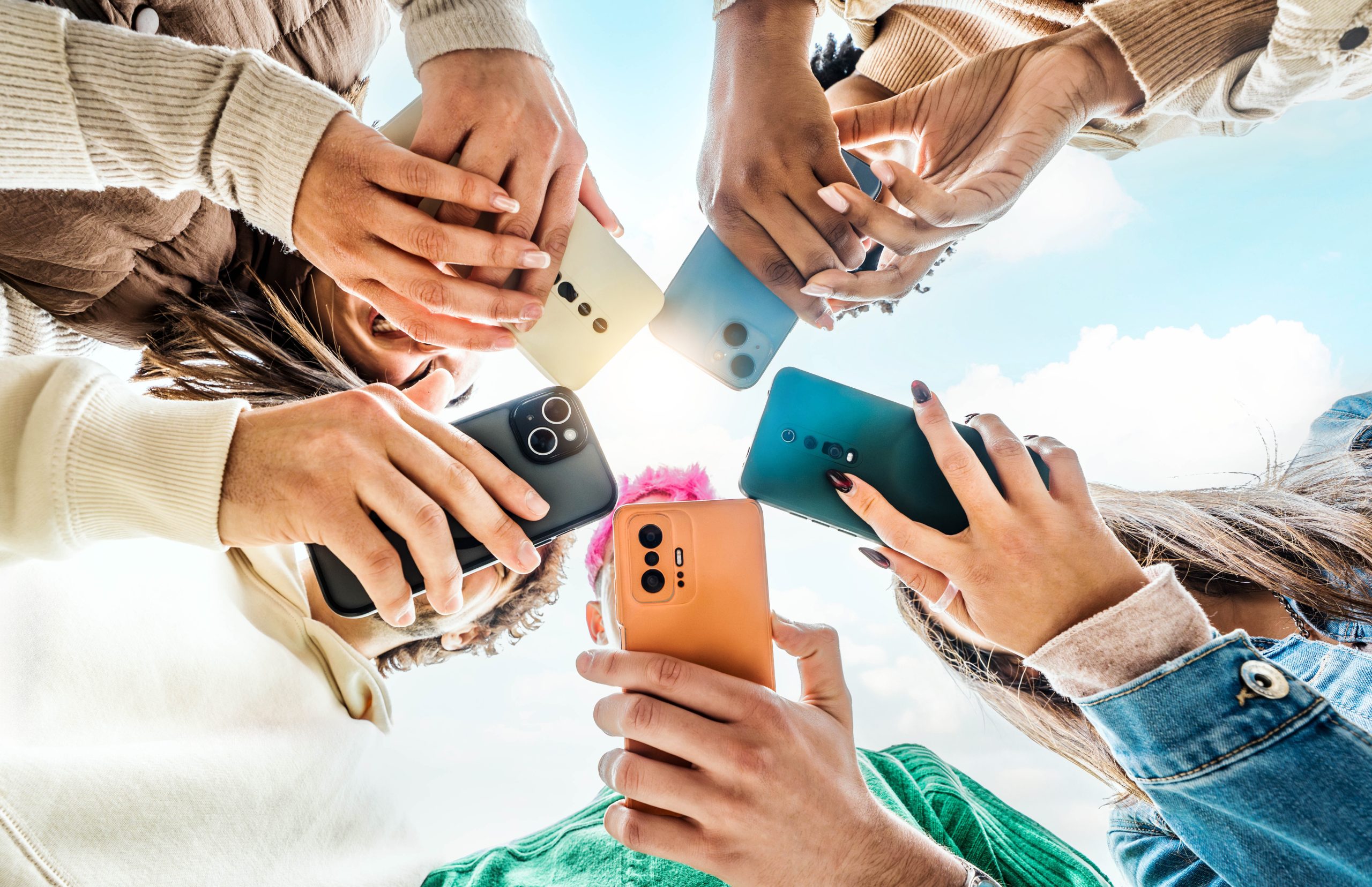 Le Cellulaire, Lien Social et Familial Indispensable
