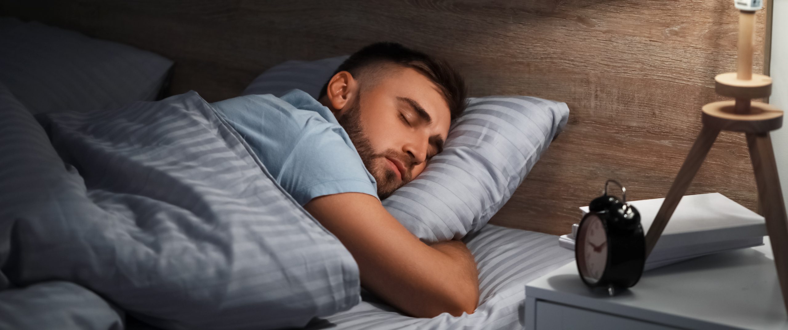 Pourquoi le cerveau souffre-t-il quand on dort trop ?