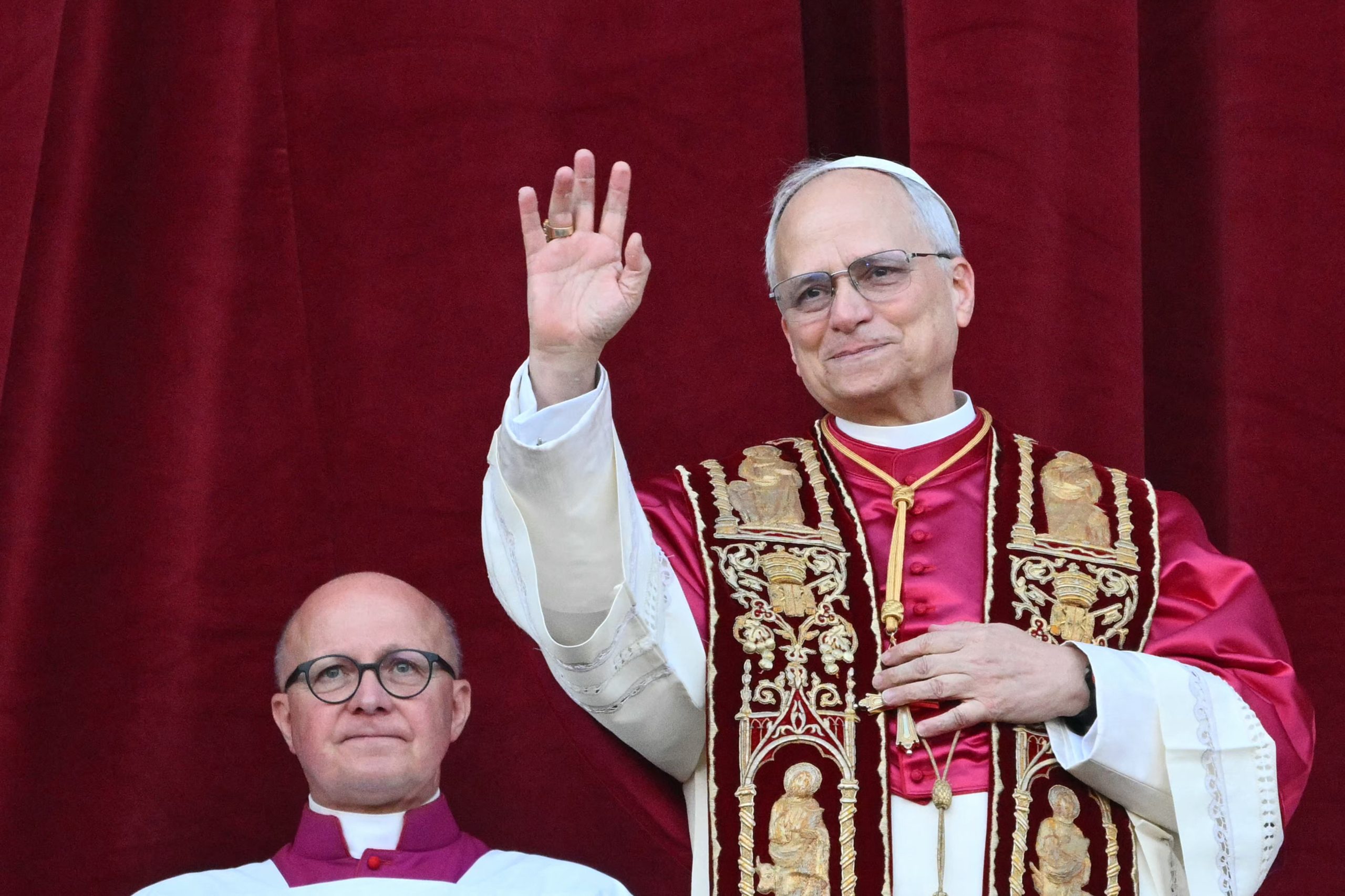 Combien gagne vraiment le pape Léon XIV ? La vérité sur le “salaire” du chef de l’Église