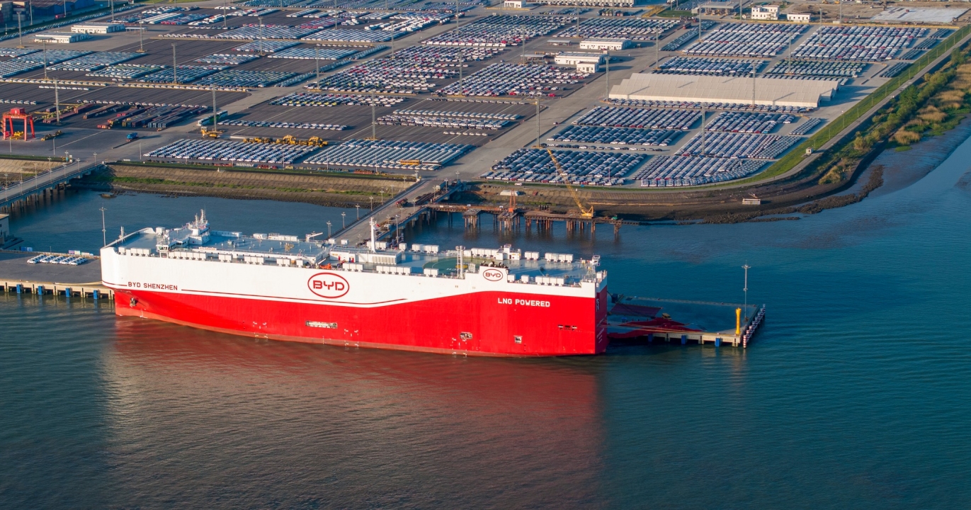 Le “Shenzhen” : le méga-navire chinois qui révolutionne le transport automobile mondial !