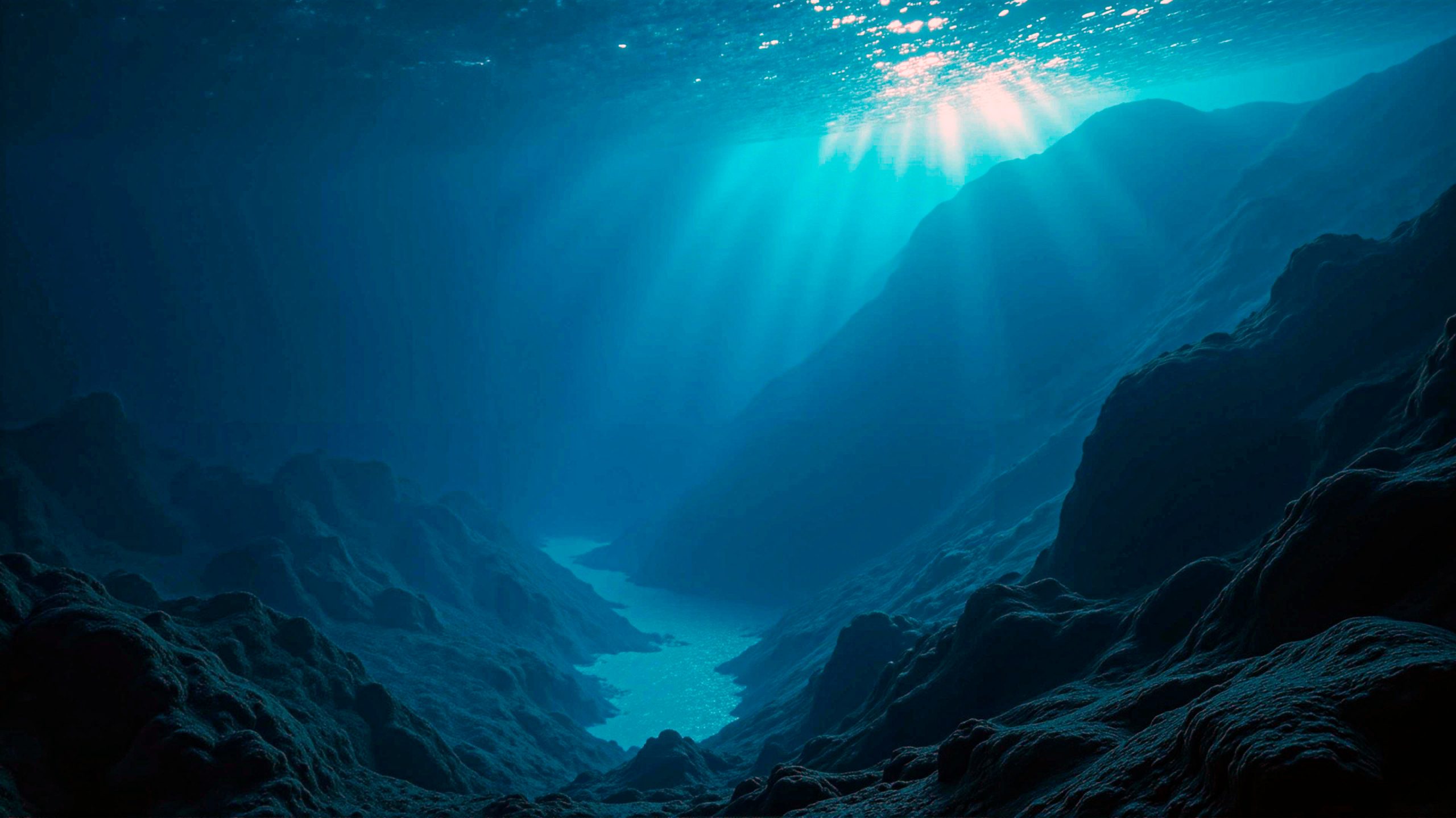 Des montagnes plus hautes que les Alpes… sous l’eau : ce que les cartes ont enfin révélé !