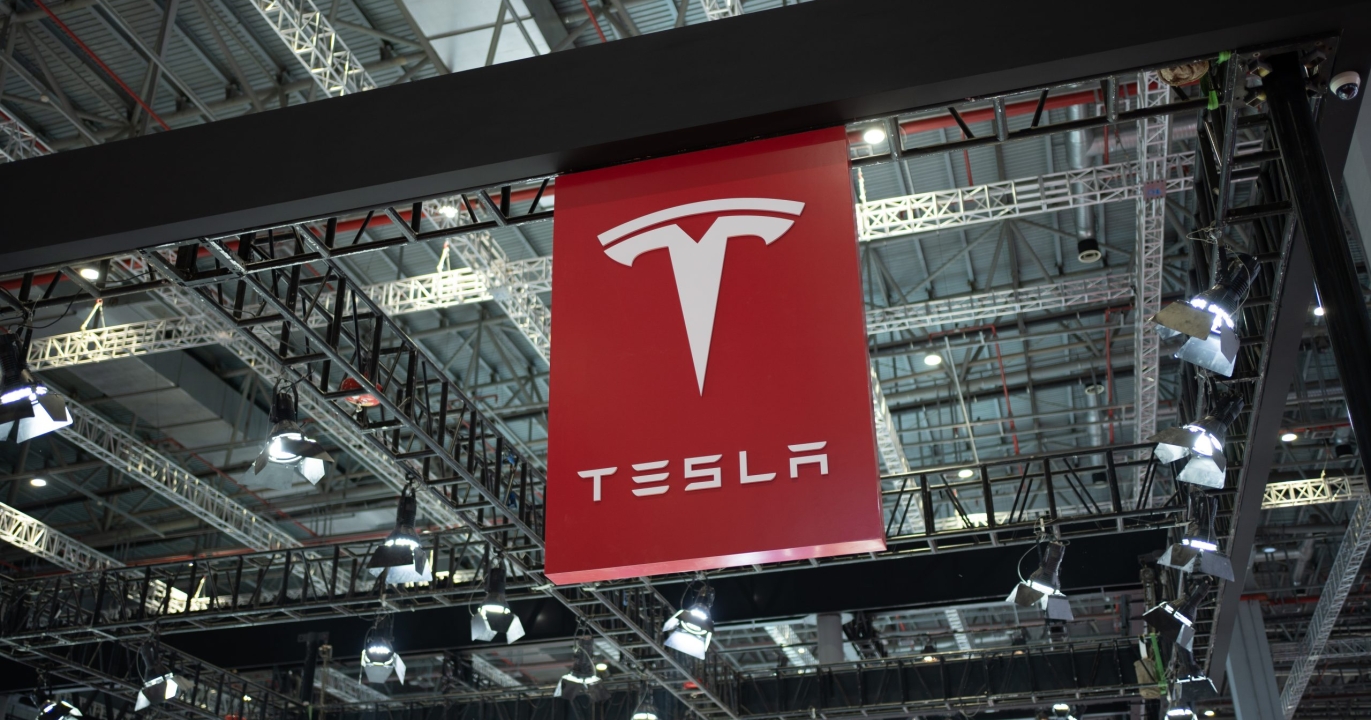 L’action Tesla s’effondre : la production du Cybertruck et du Model Y stoppée net, que se passe-t-il vraiment ?