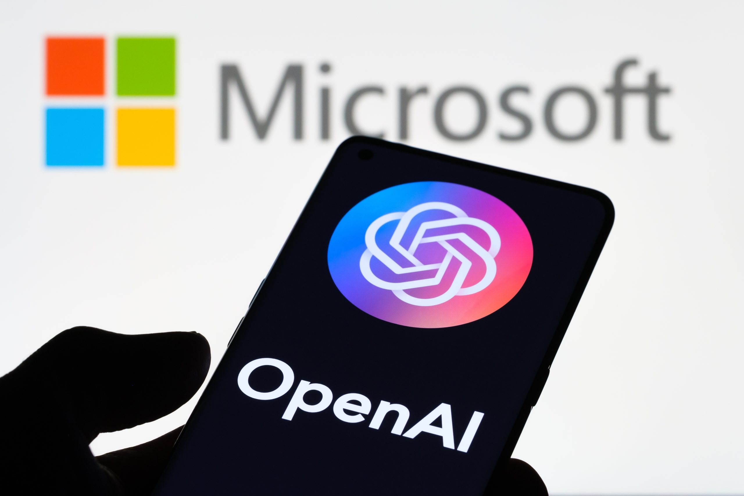 Drame explosif : OpenAI et Microsoft au bord de la rupture, l’avenir de l’IA en péril