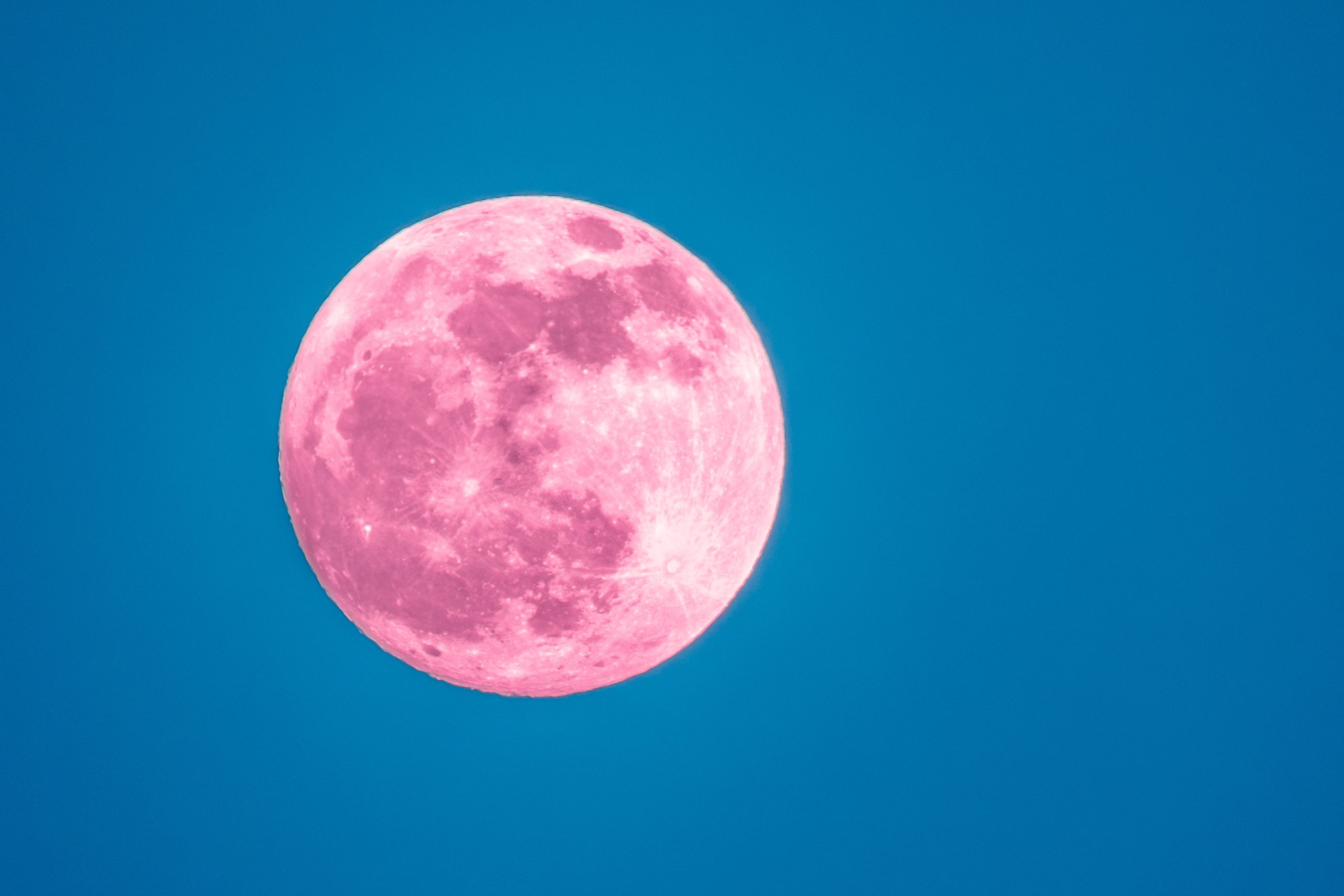 La Lune de Fraise et ses légendes