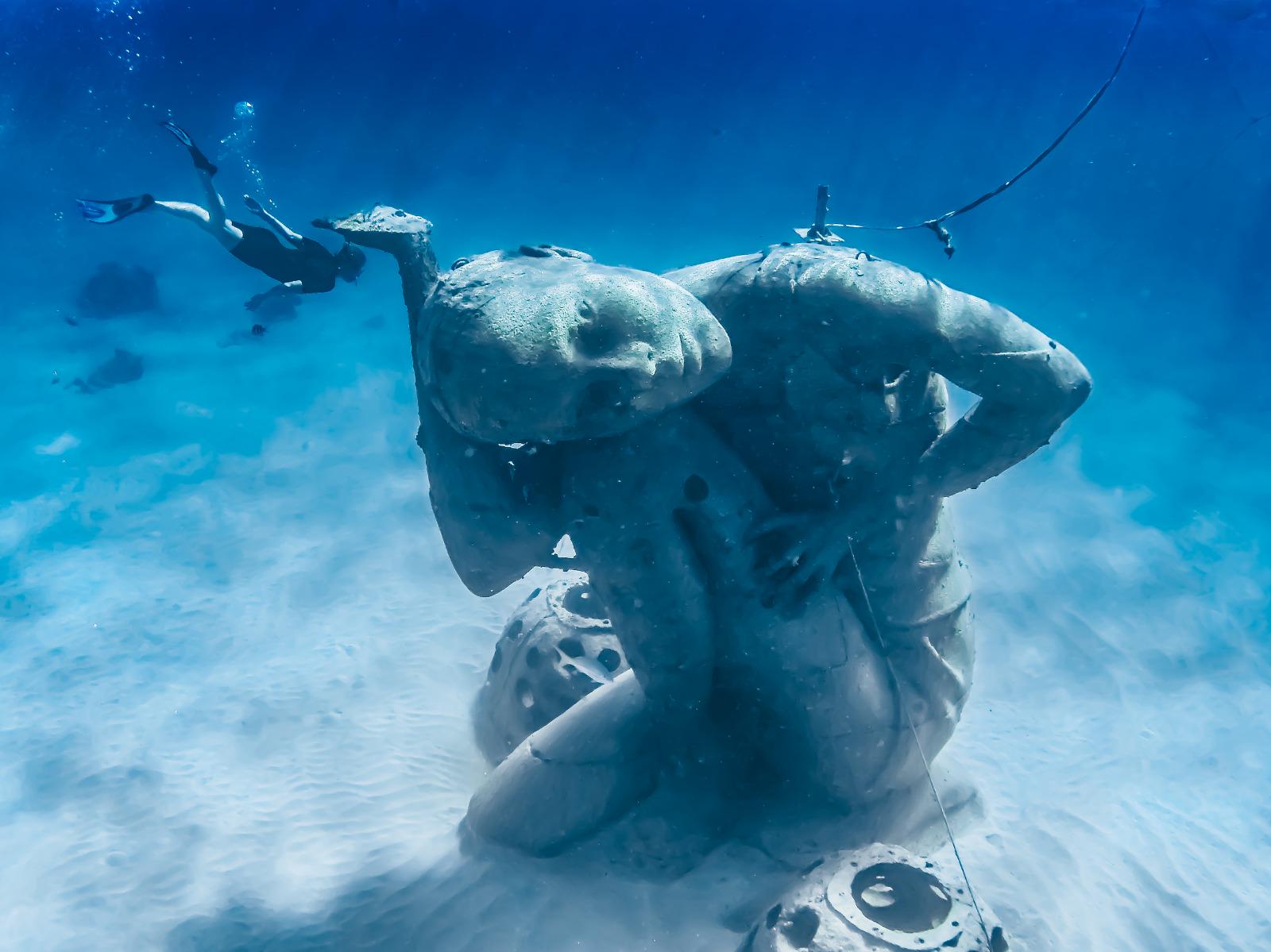 Ocean Atlas : la plus grande sculpture sous-marine du monde dévoile ses mystères