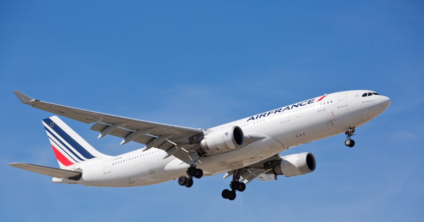 Grève des contrôleurs aériens en France : un millier de vols annulés