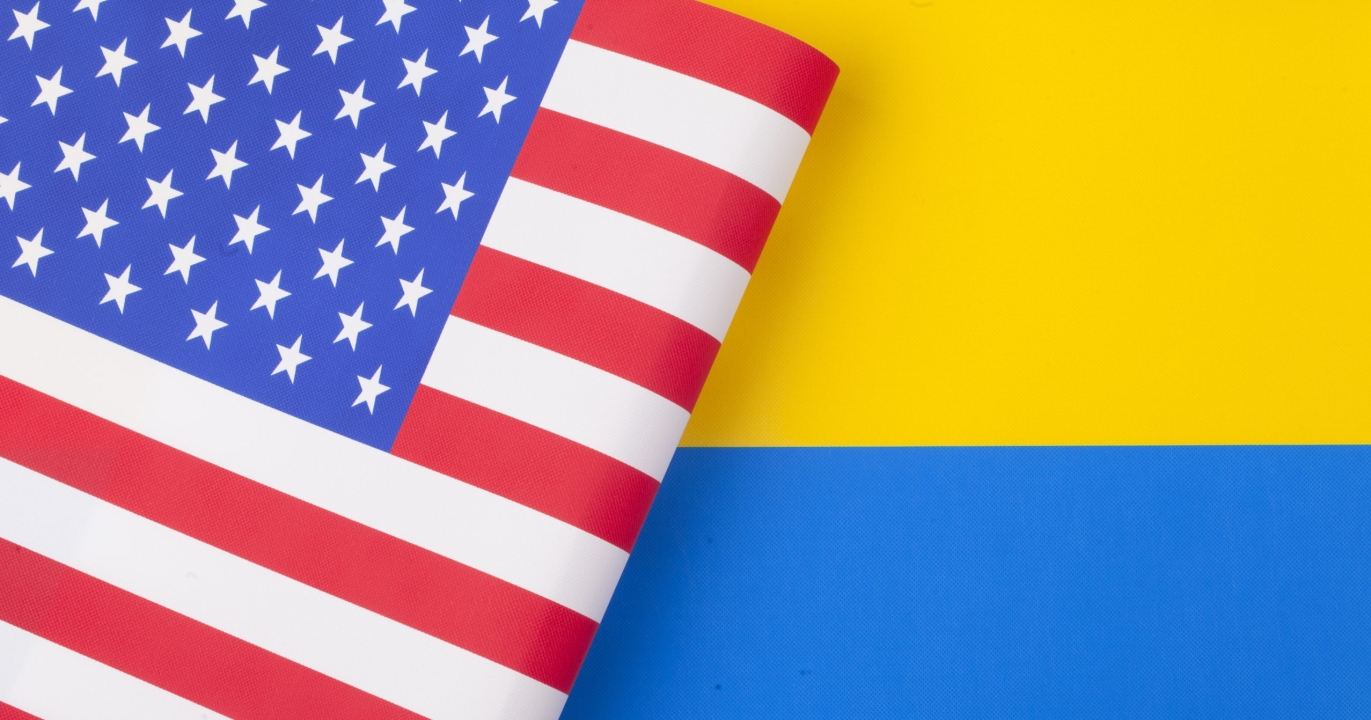 L’ukraine prête à acheter pour 100 milliards d’armes américaines grâce aux financements de l’union européenne : un tournant explosif