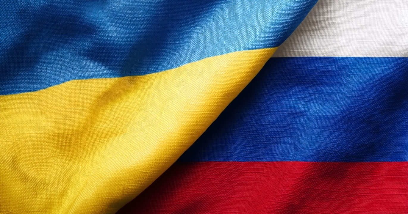 Ukraine frappe au cœur : drones, explosions et chaos dans les infrastructures russes