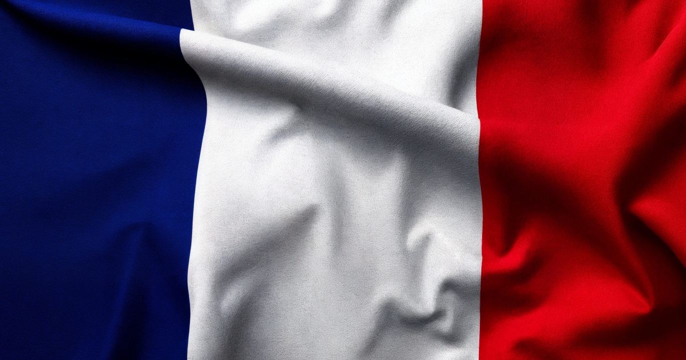 Macron brise le silence, hausse le ton et met en échec la diplomatie russe et les tentatives de Trump