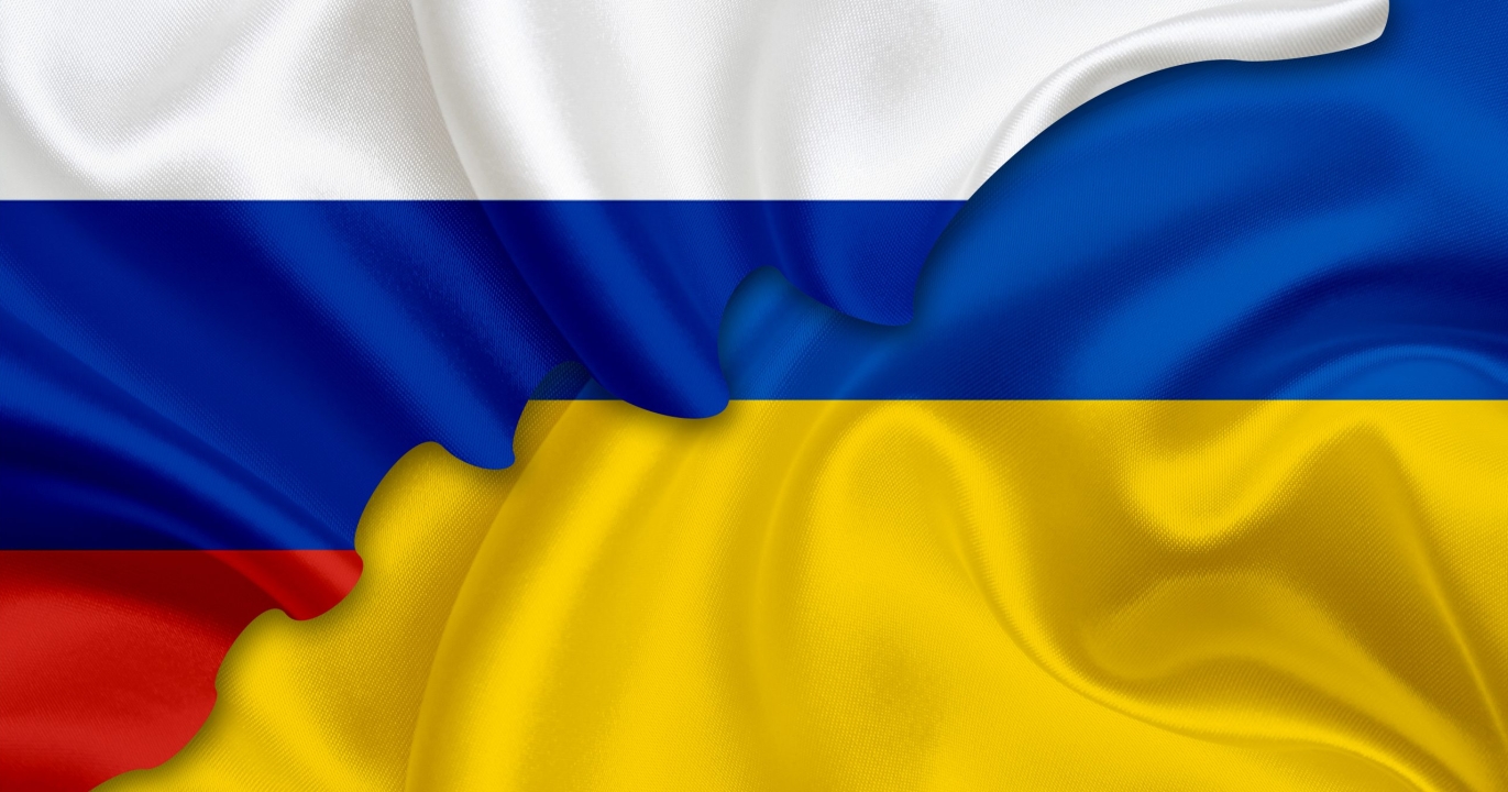 L&#039;apocalypse pétrolière : les drones ukrainiens carbonisent le géant industriel russe