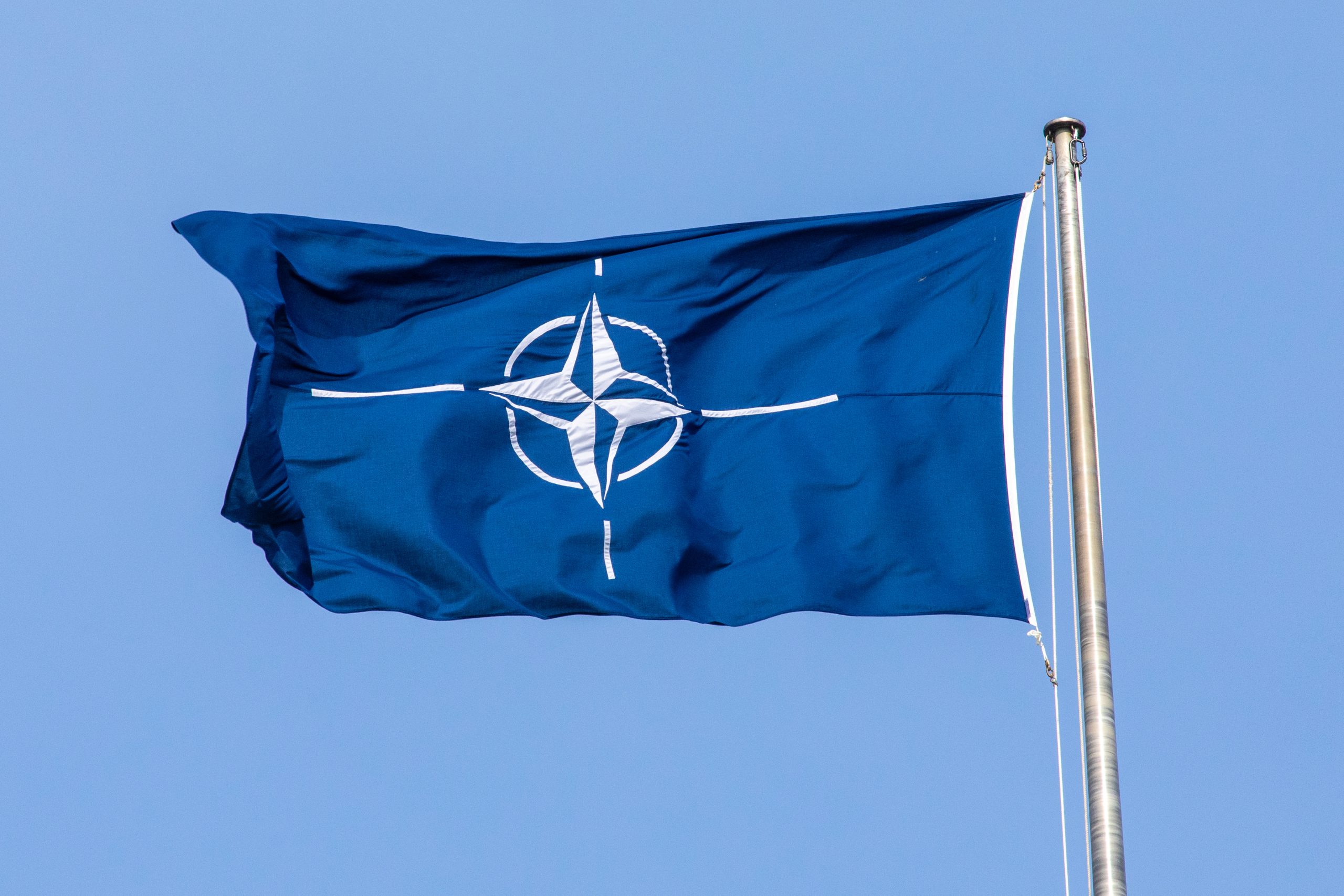 Trump et l'article 5 : le chantage qui divise l'Alliance