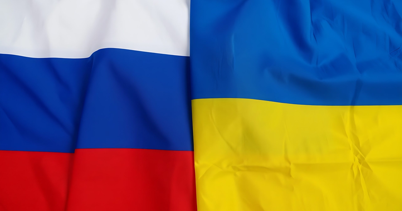 Primorsk en flammes : l&#039;Ukraine frappe l&#039;artère pétrolière qui alimente la machine de guerre russe