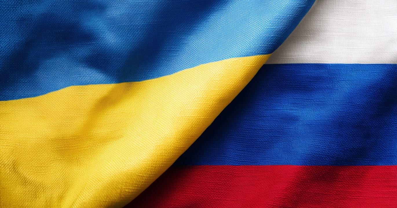 Des drones ukrainiens embrasent la raffinerie Bashneft-UNPZ à Oufa : la Russie brûle de l&rsquo;intérieur