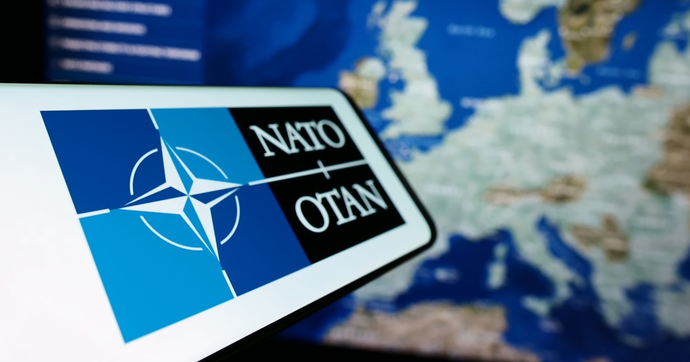 Guerre hybride en Europe : des drones fantômes paralysent l&rsquo;OTAN en plein exercice militaire