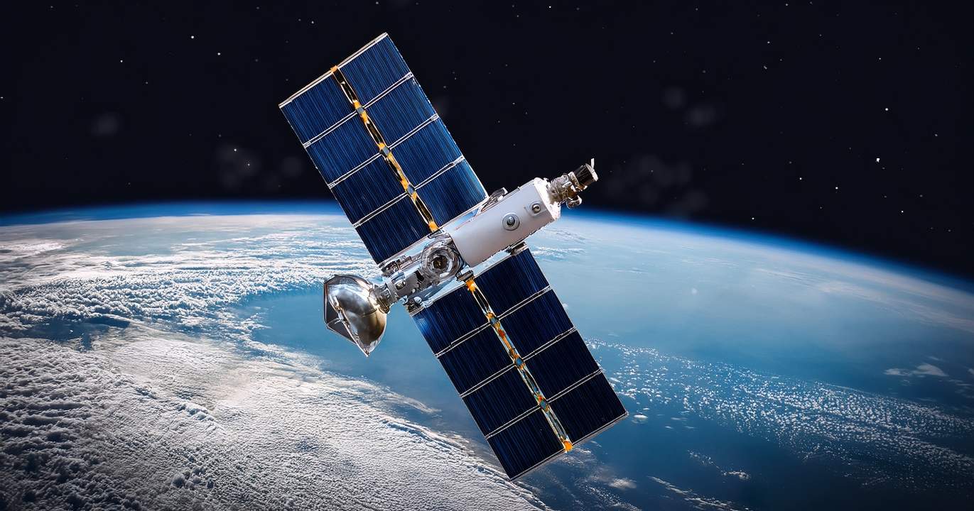 L'espace comme miroir de la décomposition terrestre