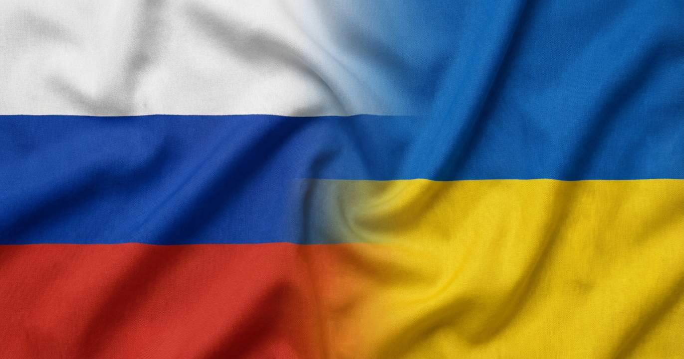 Rovenky en flammes : les drones ukrainiens anéantissent le dépôt pétrolier occupé à minuit