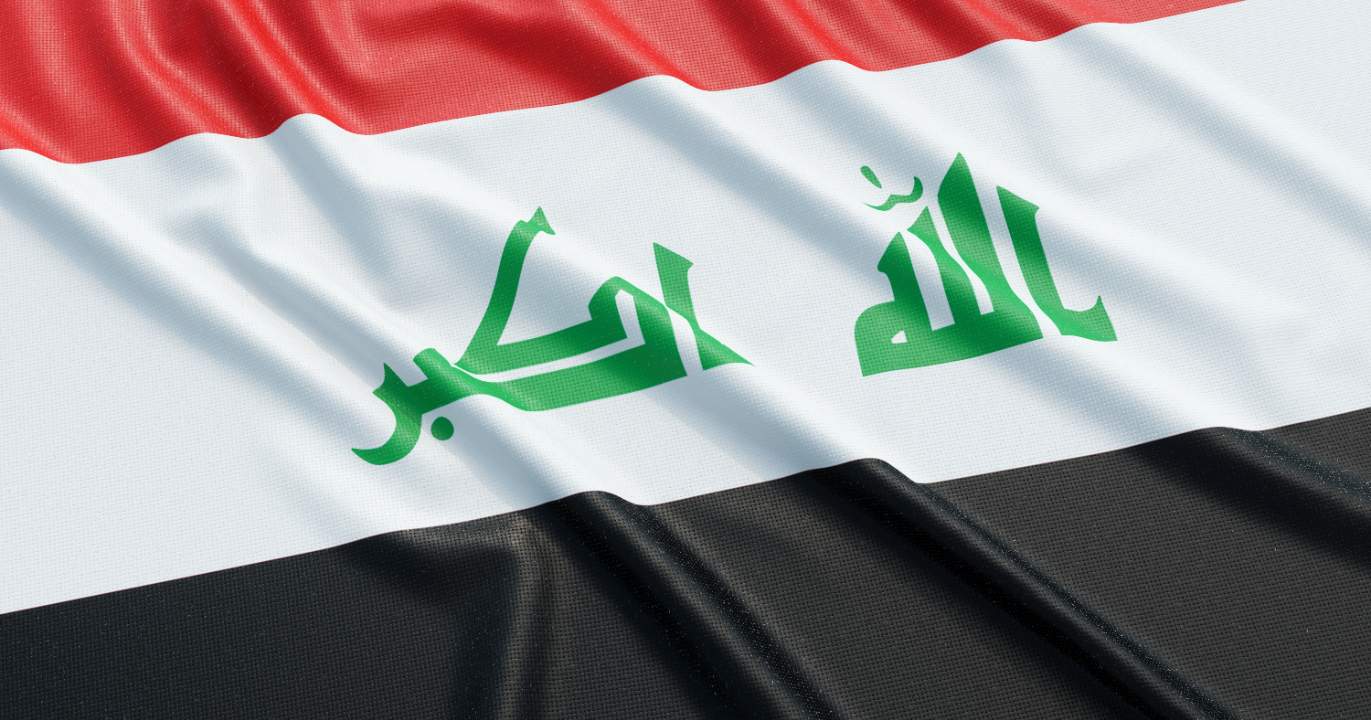 Le monde regarde. Enfin.