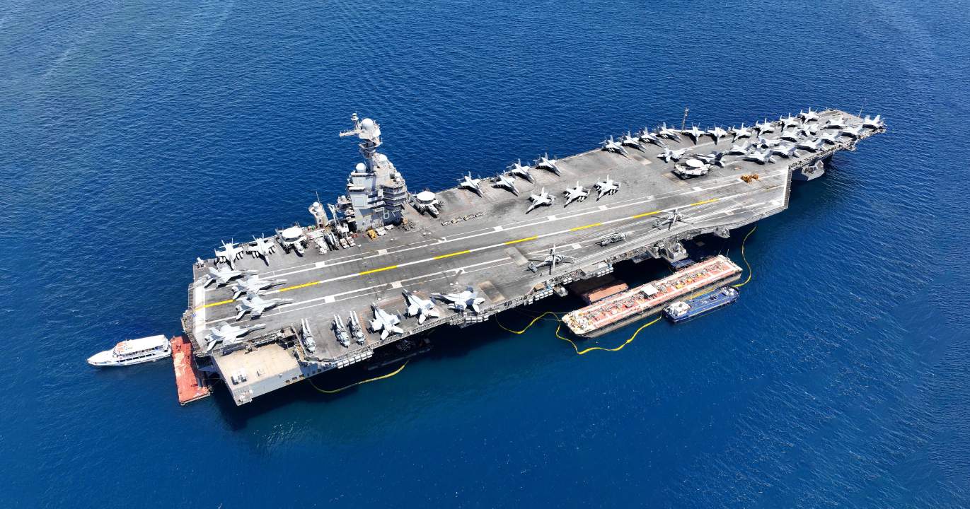 La réponse américaine entre diplomatie de la canonnière et préparation réelle