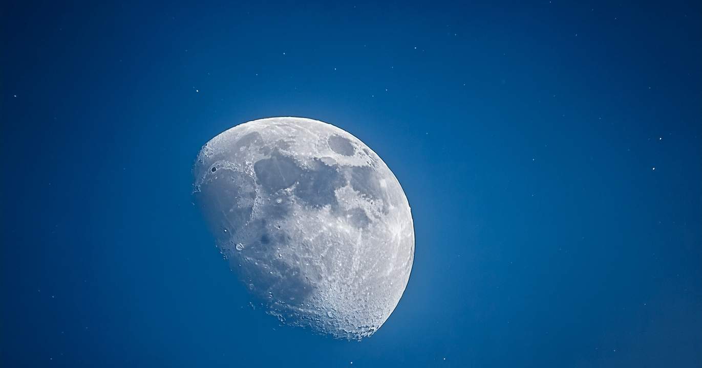 L'immobilier lunaire : la ruée vers les pôles