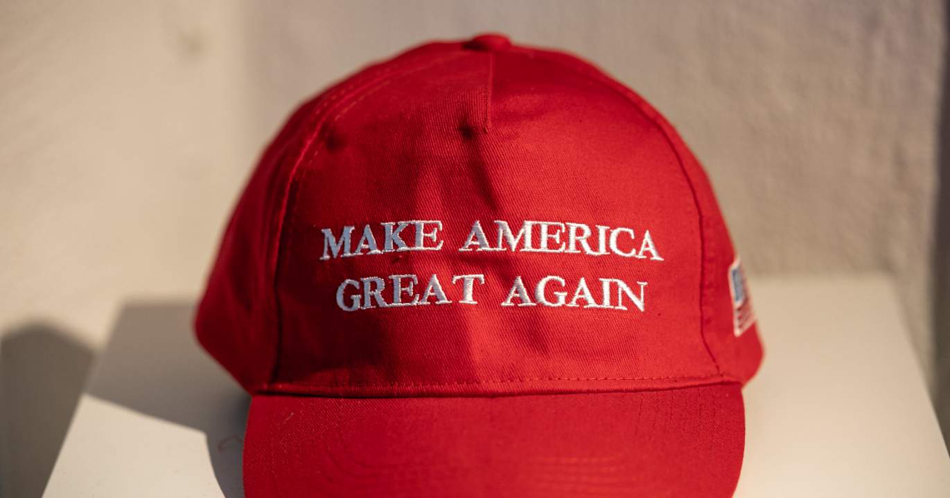 Biden avait ouvert une porte — Trump l'a murée avec du bronze