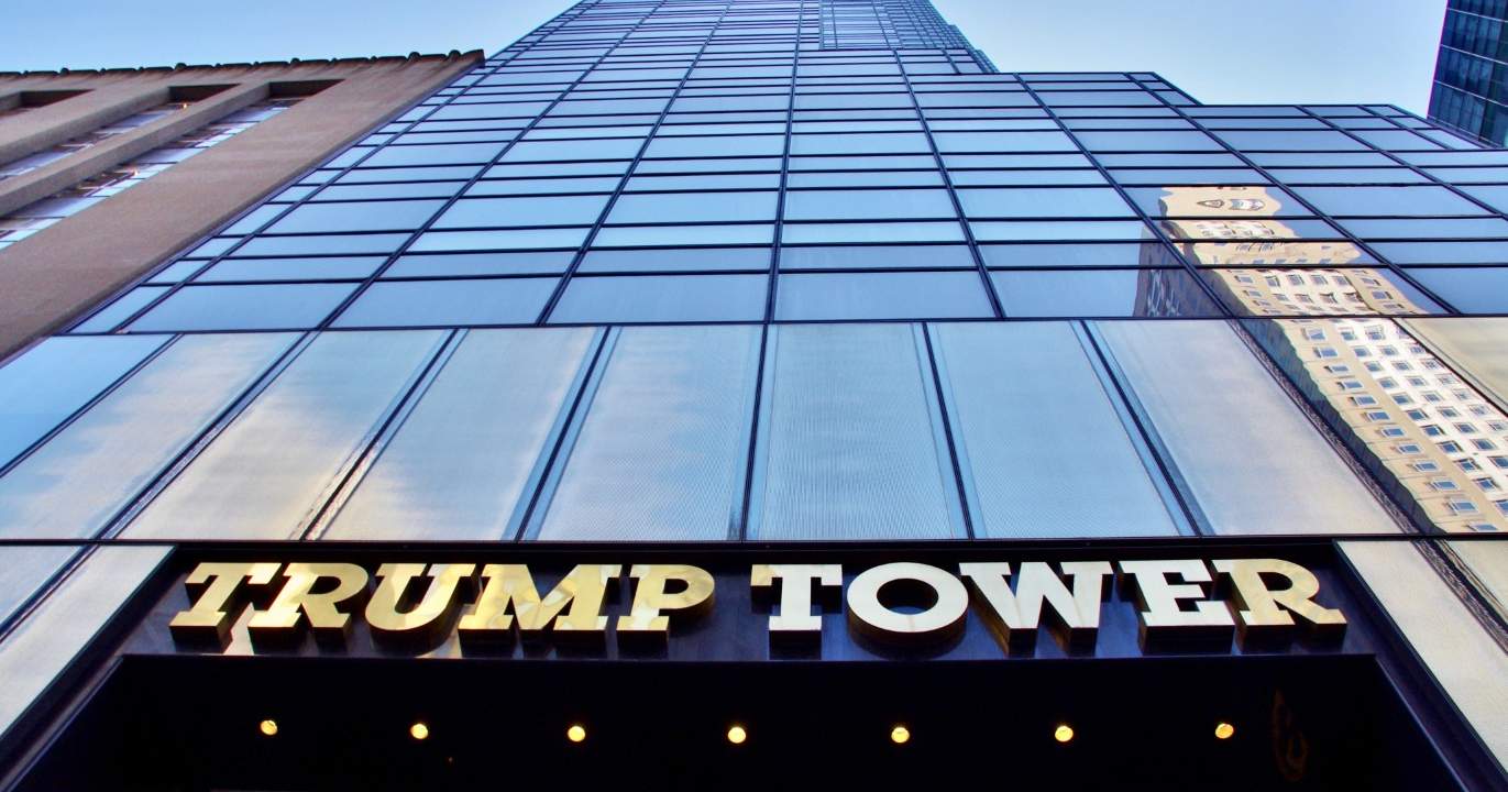 ENQUÊTE : Un FD-302 du FBI évoque Trump Tower et des recruteurs non identifiés