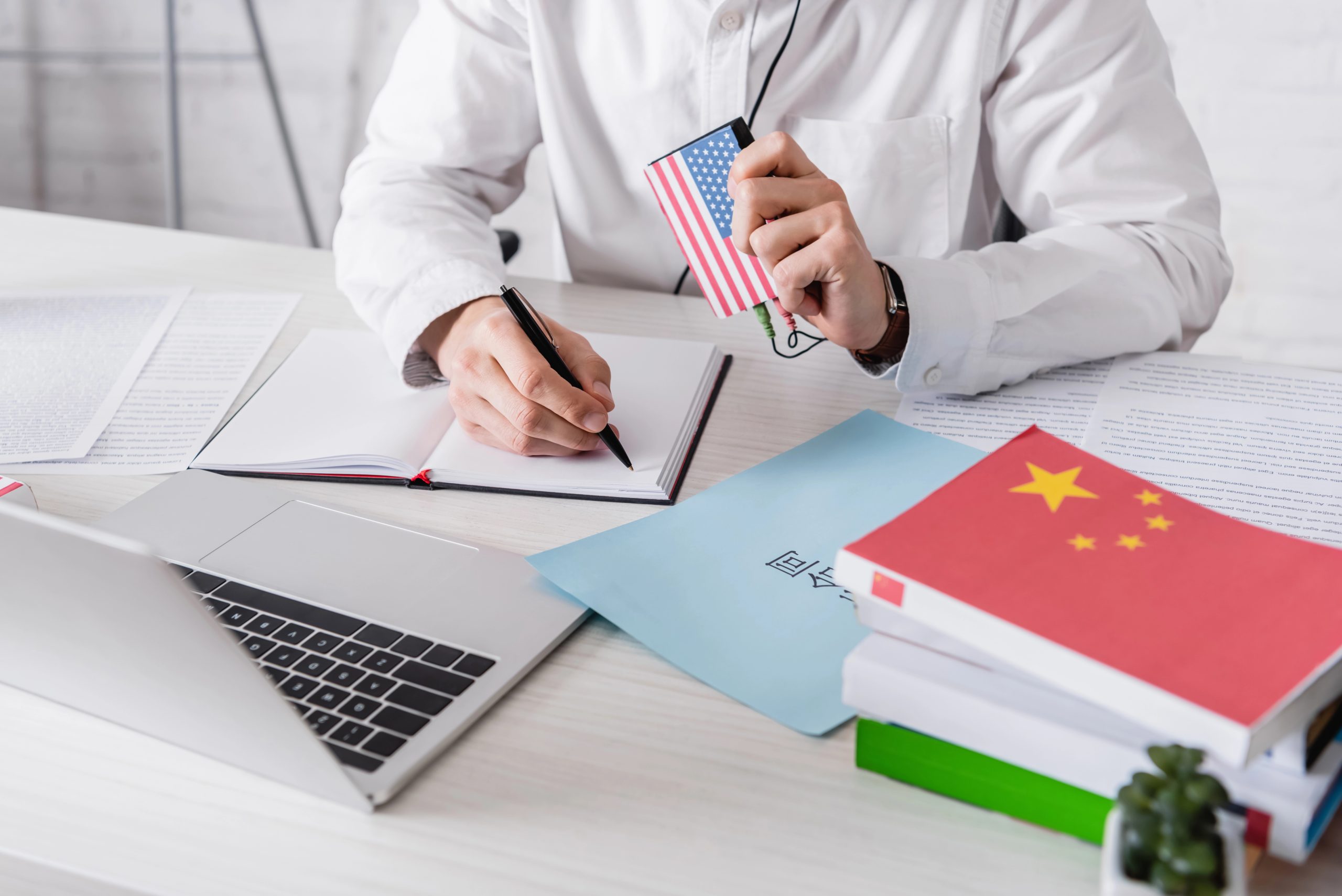 ANALYSE : Washington resserre encore l'exportation des puces vers la Chine
